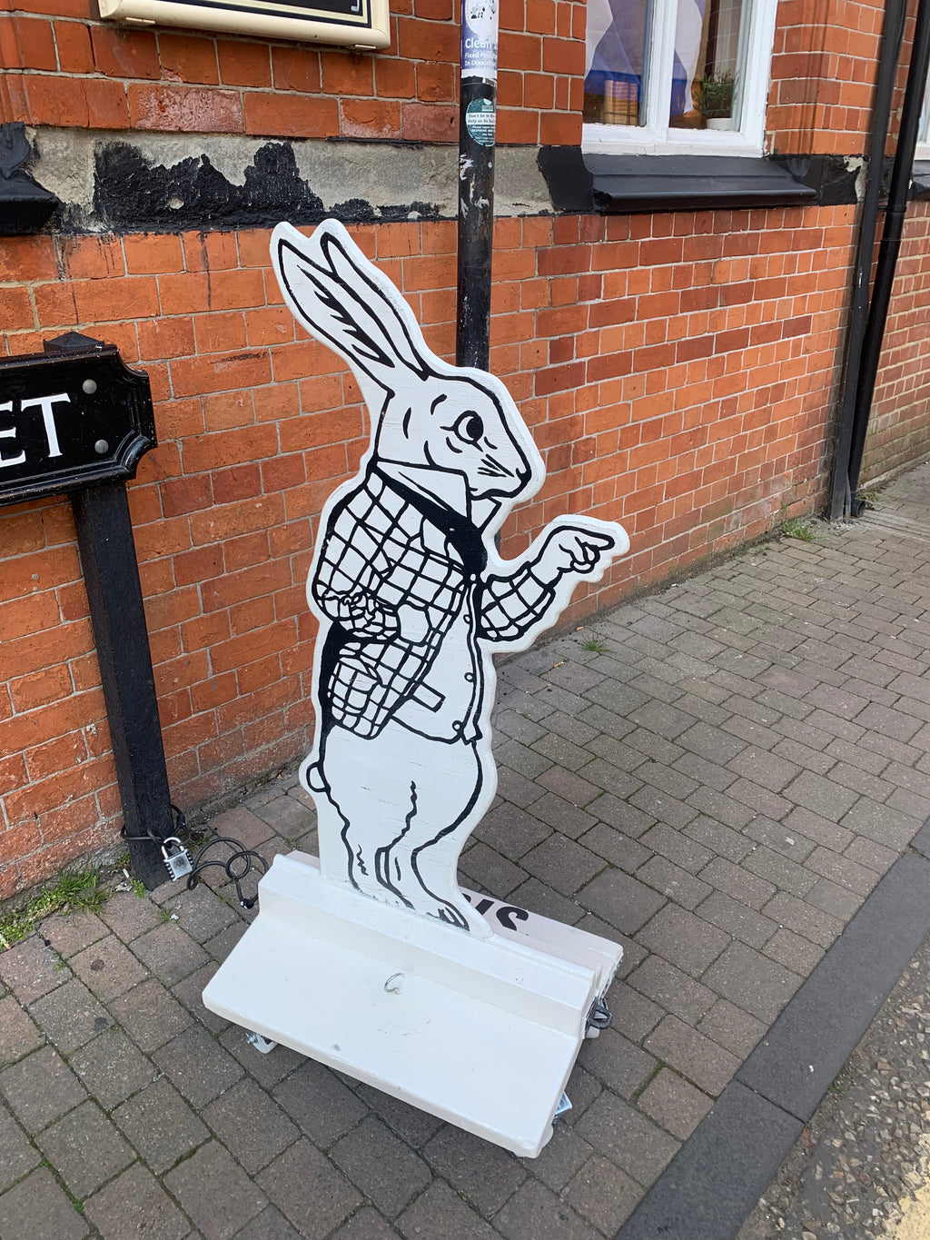 Oxford : Walking Guided Tour - "Alice in Wonderland"